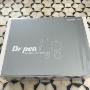 Dr. Pen Ultima M8 Microneedle System - Silver